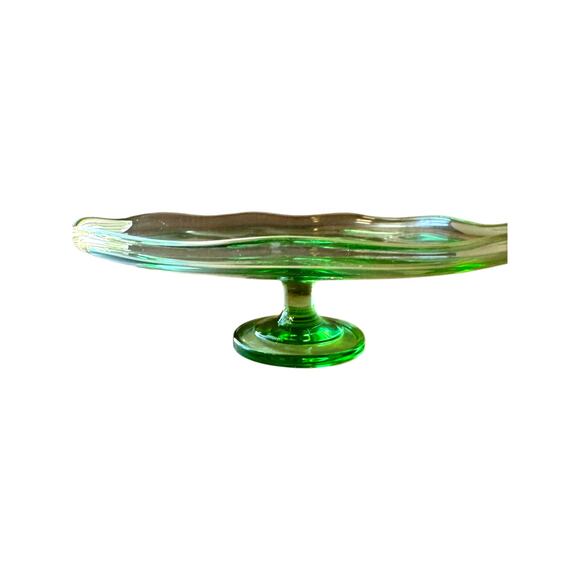 Vintage Green Glass Footed Platter Scalloped Ruffle Edge Cake Stand - Picture 7 of 7
